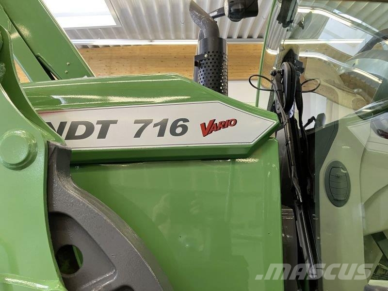 Fendt 716 VARIO S4 PROFI Traktorit