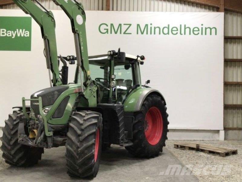 Fendt 718 S4 PROFI Tractoren