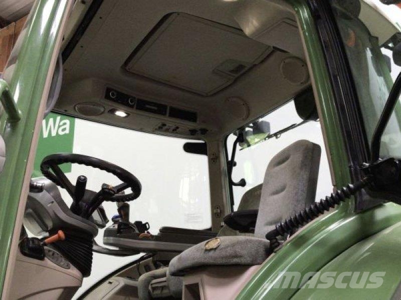 Fendt 718 S4 PROFI Tractoren