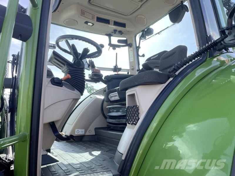 Fendt 718 VARIO GEN6 POWER PLUS Tratores Agrícolas usados