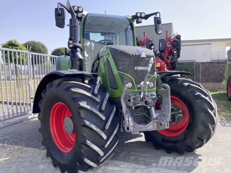 Fendt 718 VARIO GEN6 POWER PLUS Traktory