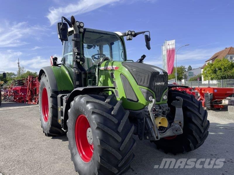 Fendt 718 VARIO GEN6 POWER PLUS Tratores Agrícolas usados