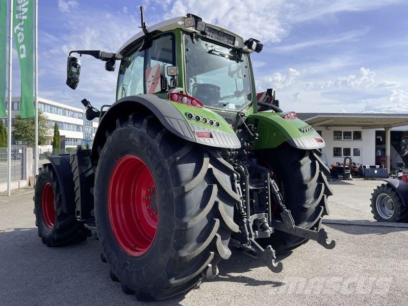 Fendt 718 VARIO GEN6 POWER PLUS Tratores Agrícolas usados
