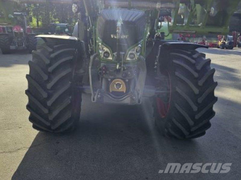 Fendt 718 VARIO GEN6 PPL SET 2 Traktory