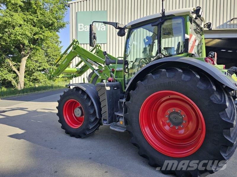Fendt 718 VARIO GEN6 PPL SET 2 Traktory