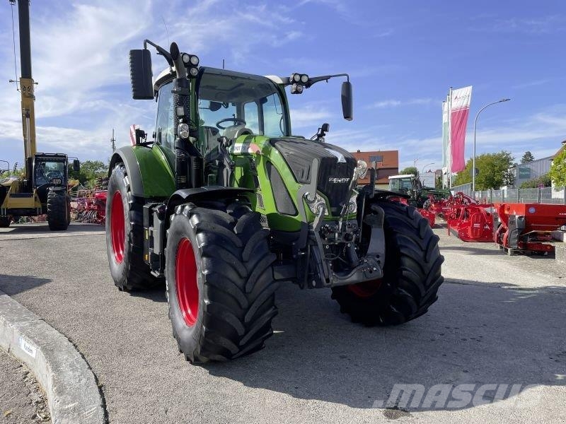 Fendt 718 VARIO S4 PROFI PLUS Tratores Agrícolas usados