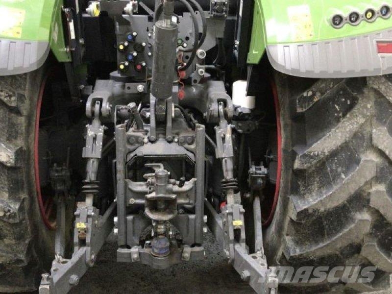 Fendt 718 VARIO S4 Profi Plus Tracteur