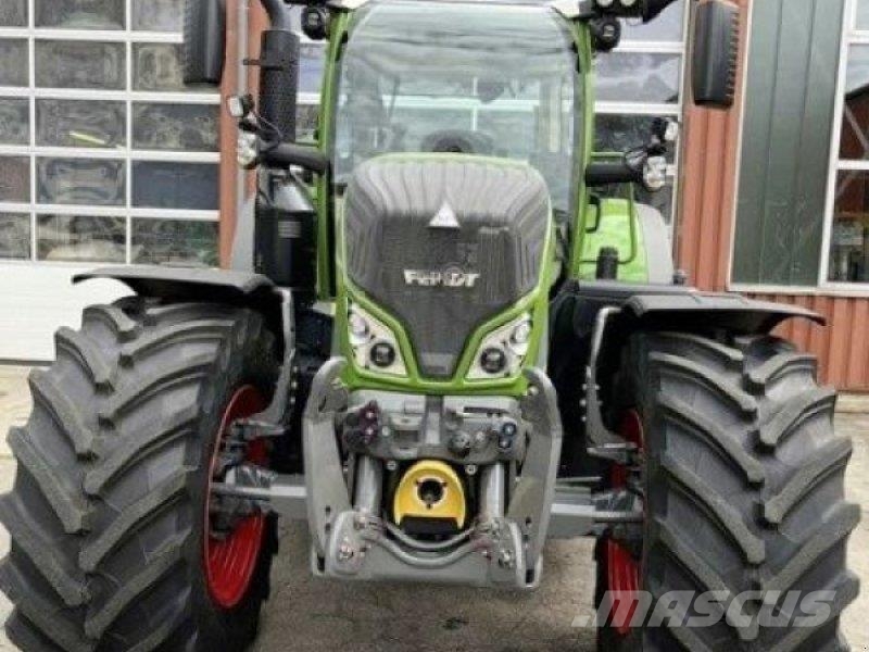 Fendt 720 VARIO GEN6 PROFI+ S2 Traktoren