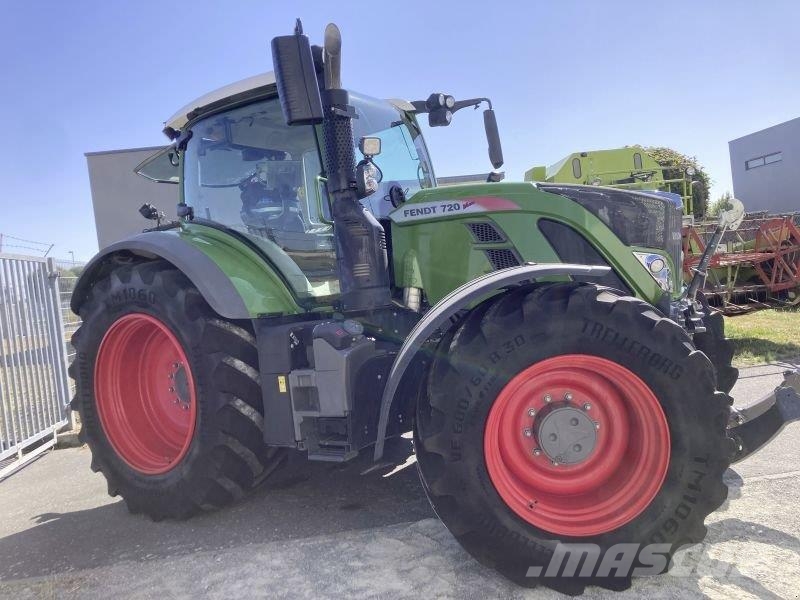 Fendt 720 VARIO S4 PROFI PLUS Traktory