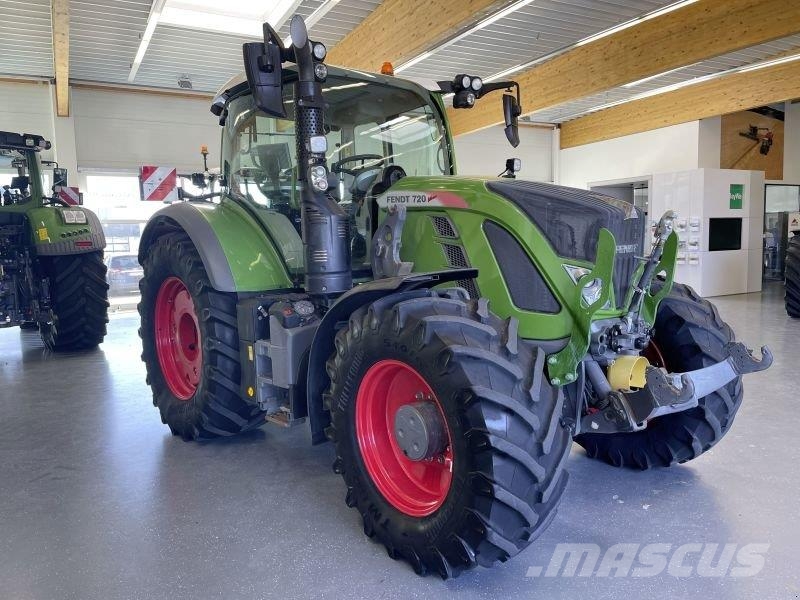 Fendt 720 VARIO S4 PROFI PLUS Tractores