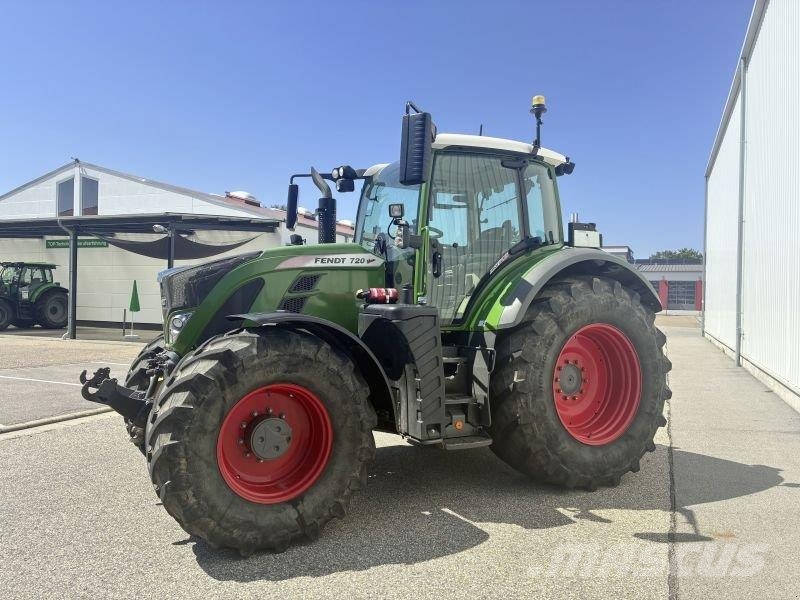 Fendt 720 VARIO S4 PROFI PLUS トラクター