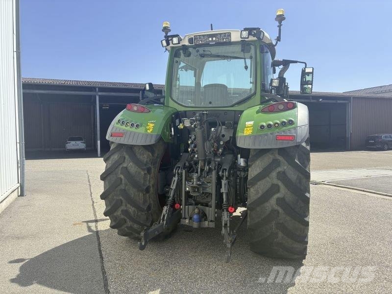 Fendt 720 VARIO S4 PROFI PLUS トラクター