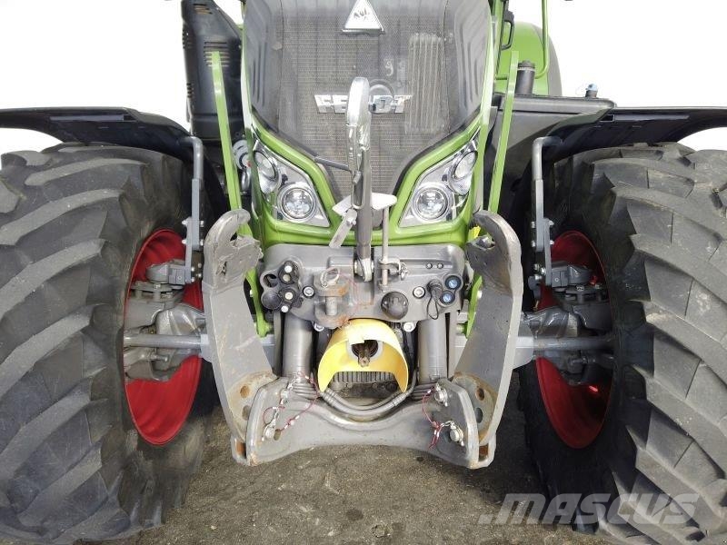 Fendt 720 VARIO S4 PROFI PLUS Traktoren