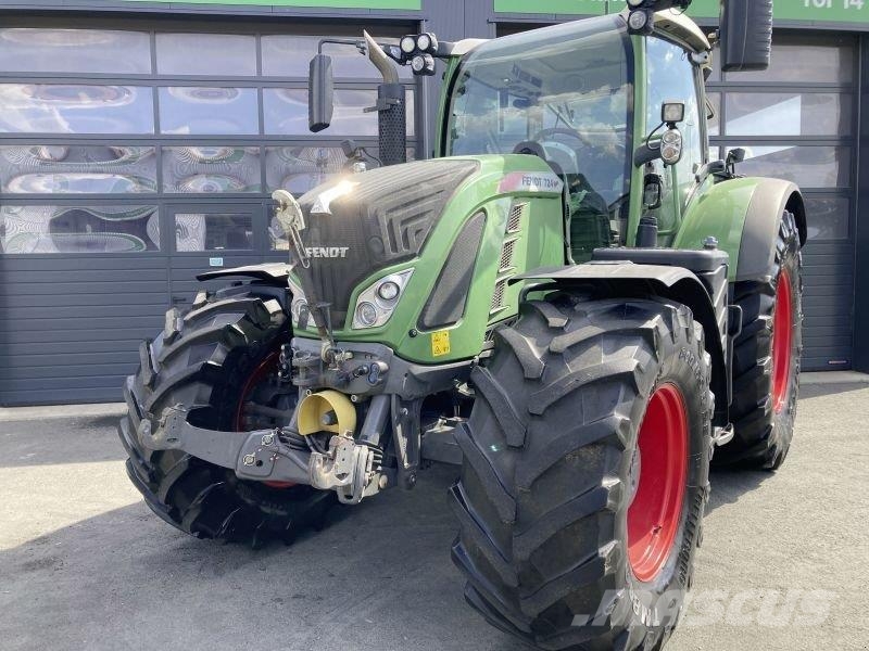 Fendt 724 VARIO Tracteur