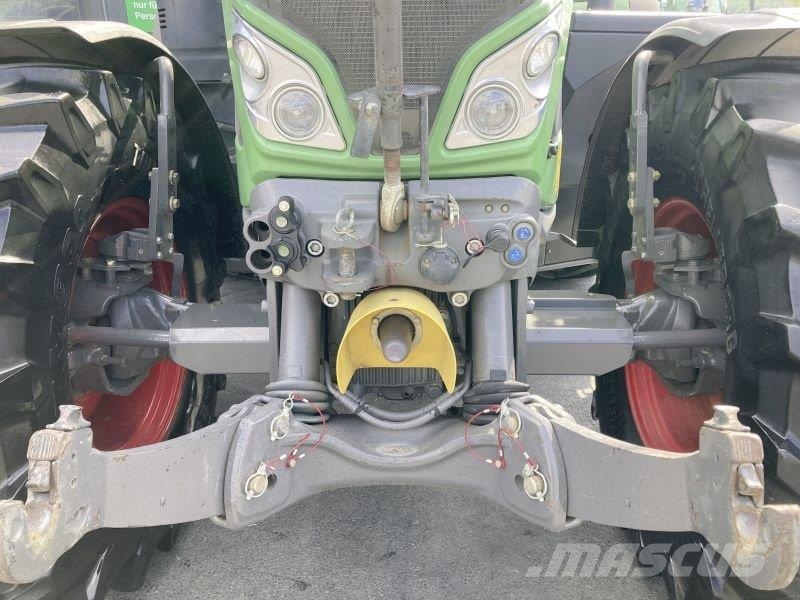 Fendt 724 VARIO Tracteur