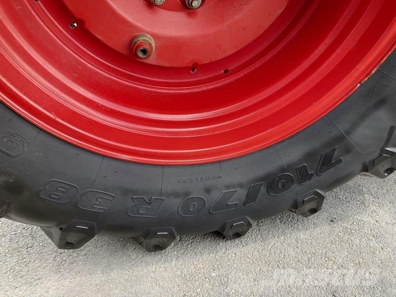 Fendt 724 VARIO Tracteur