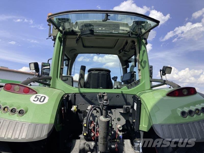 Fendt 724 VARIO Tracteur