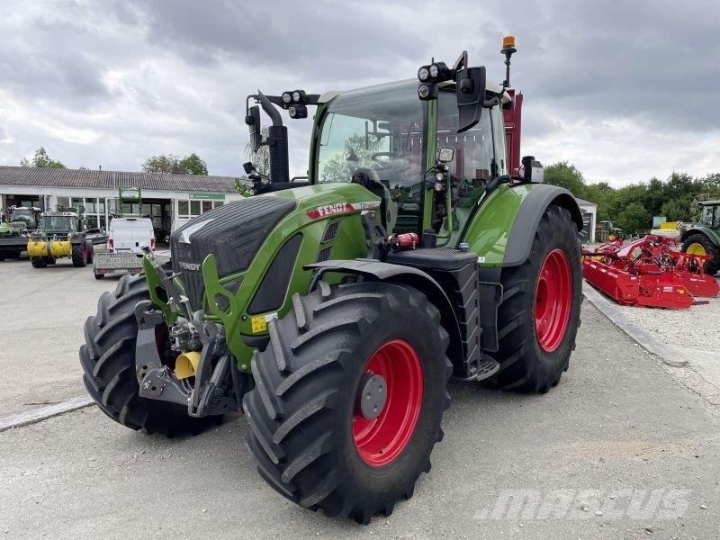 Fendt 724 VARIO GEN6 POWER PLUS Traktorit
