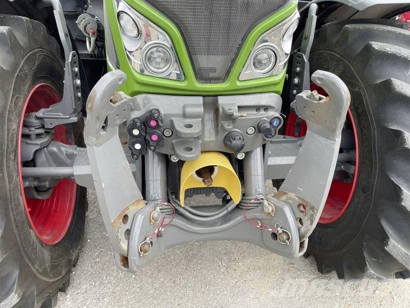 Fendt 724 VARIO GEN6 PROFI PLUS Tractoren