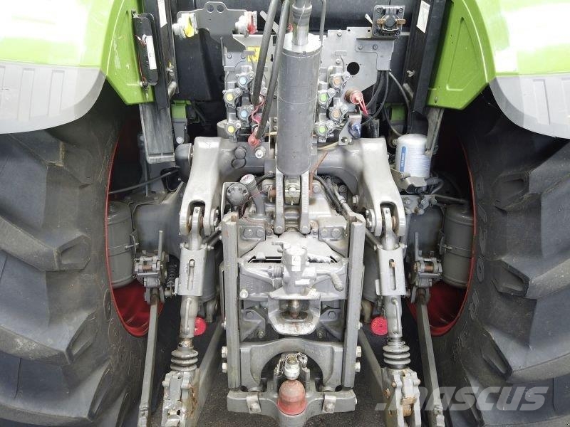 Fendt 724 VARIO GEN6 PROFI+ Tractoren