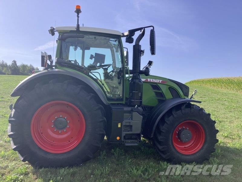 Fendt 724 VARIO GEN6 PROFI PLUS Tractoren
