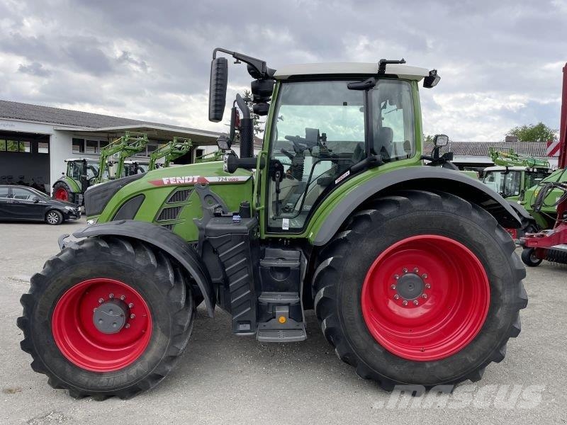 Fendt 724 VARIO GEN6 PROFI PLUS Tractoren