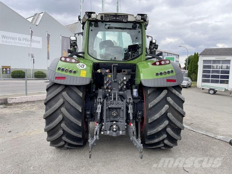 Fendt 724 VARIO GEN6 PROFI PLUS Tractoren