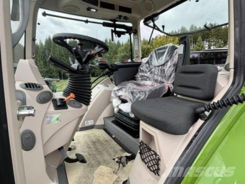 Fendt 724 VARIO GEN7 Power Plus Traktorit