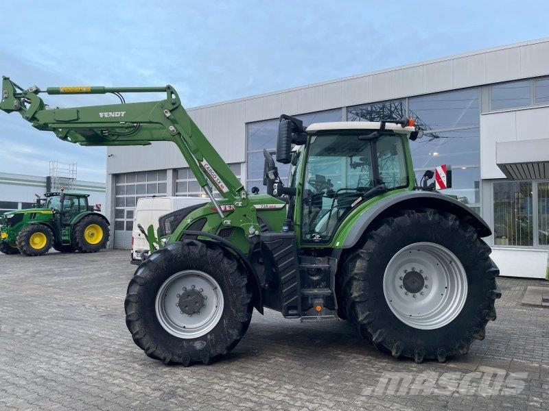 Fendt 724 Vario mit Frontlader 拖拉机/农用车