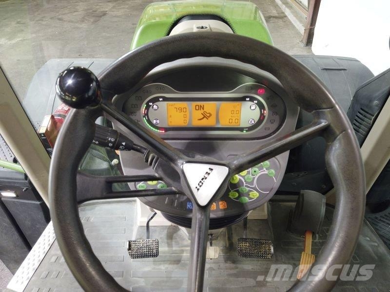 Fendt 724 VARIO S4 PROFI PLUS Traktorji