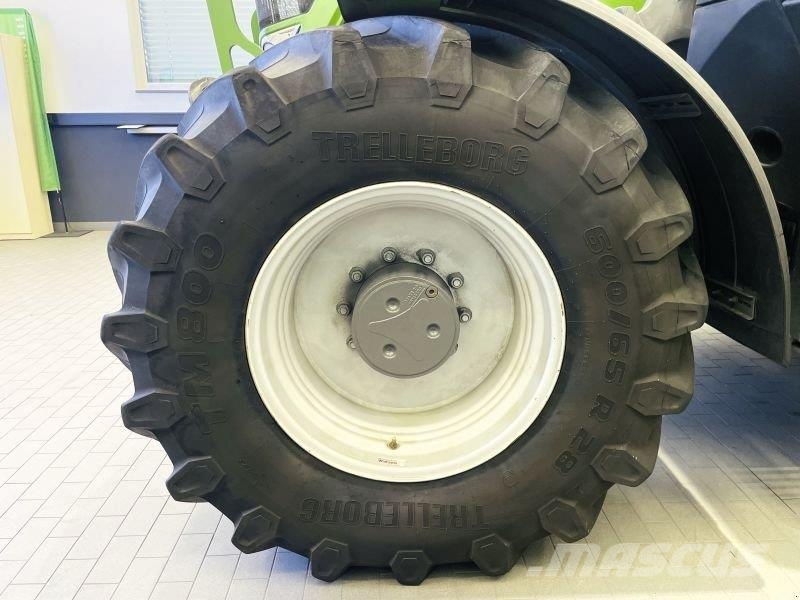 Fendt 724 VARIO S4 PROFI PLUS 拖拉机/农用车