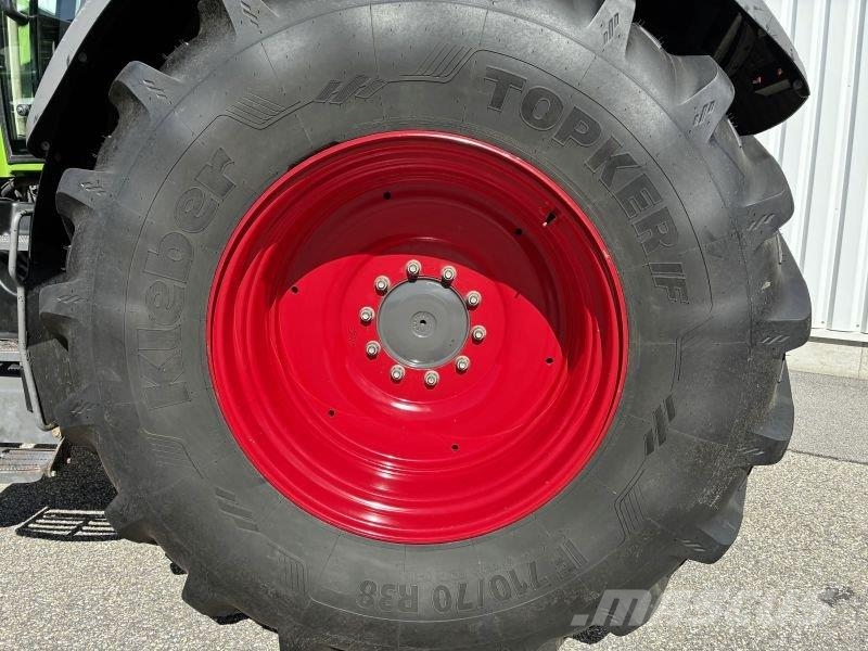 Fendt 724 VARIO S4 PROFI PLUS Tractoren