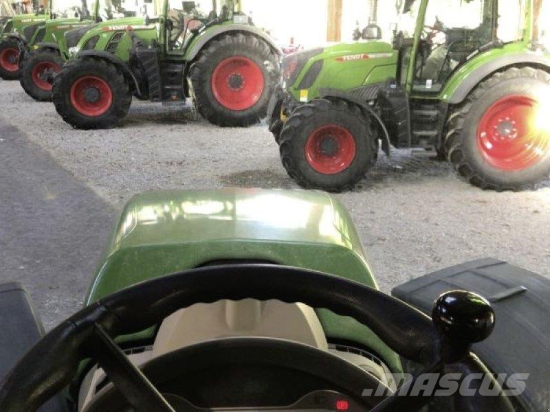 Fendt 724 VARIO S4 PROFI PLUS Traktoren