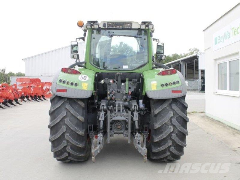 Fendt 724 Vario S4 PROFI PLUS Tractoren