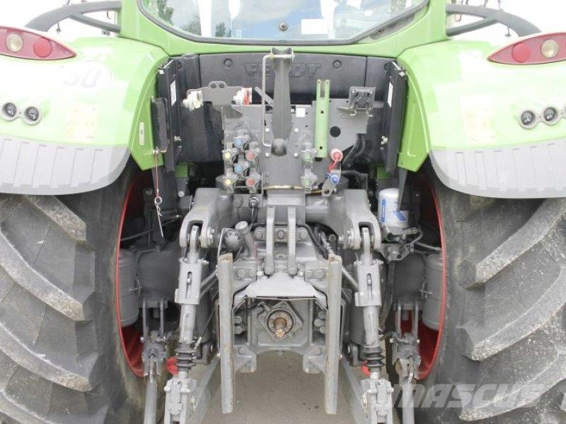 Fendt 724 Vario S4 PROFI PLUS Tractoren