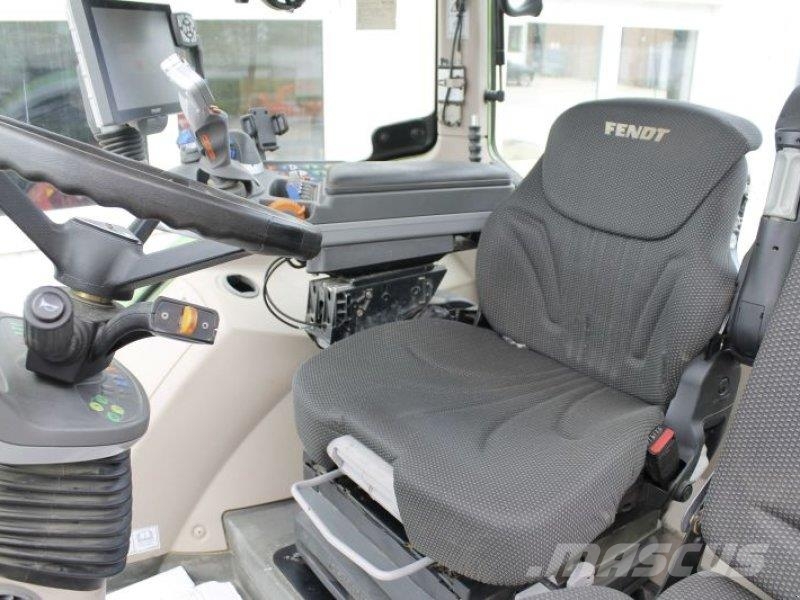 Fendt 724 Vario S4 PROFI PLUS Tractoren