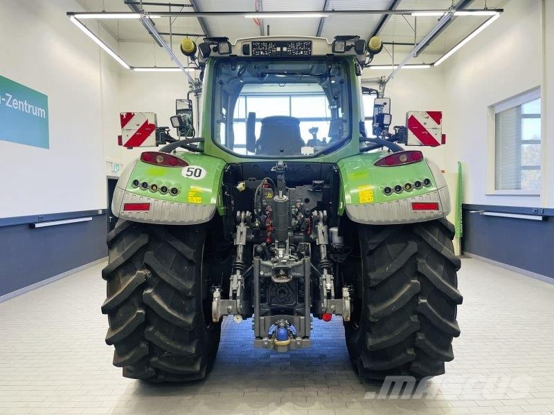 Fendt 724 VARIO S4 PROFI PLUS 拖拉机/农用车