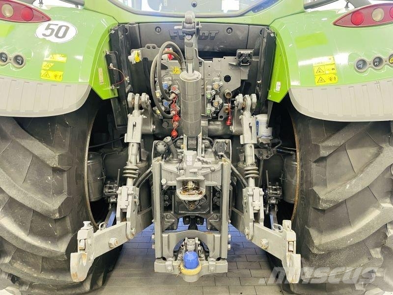 Fendt 724 VARIO S4 PROFI PLUS 拖拉机/农用车
