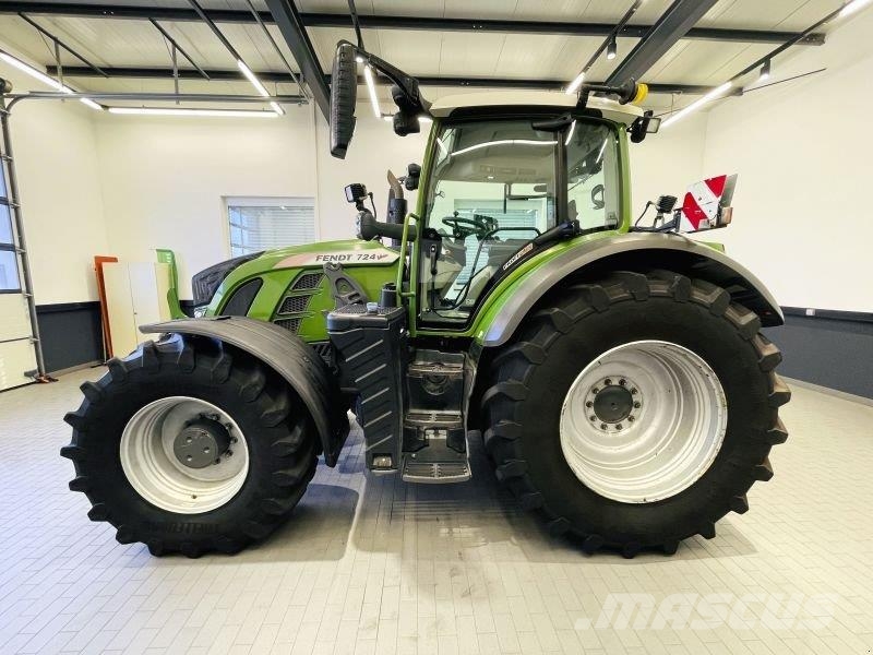 Fendt 724 VARIO S4 PROFI PLUS 拖拉机/农用车