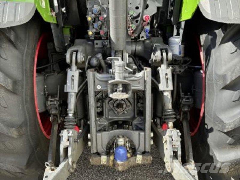 Fendt 724 VARIO S4 PROFI PLUS Tractoren