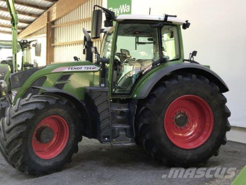 Fendt 724 VARIO S4 PROFI PLUS Traktoren