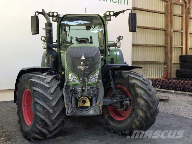 Fendt 724 VARIO S4 PROFI PLUS Traktoren