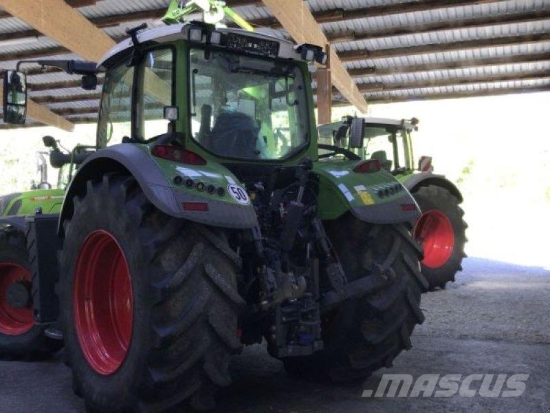 Fendt 724 VARIO S4 PROFI PLUS Traktoren