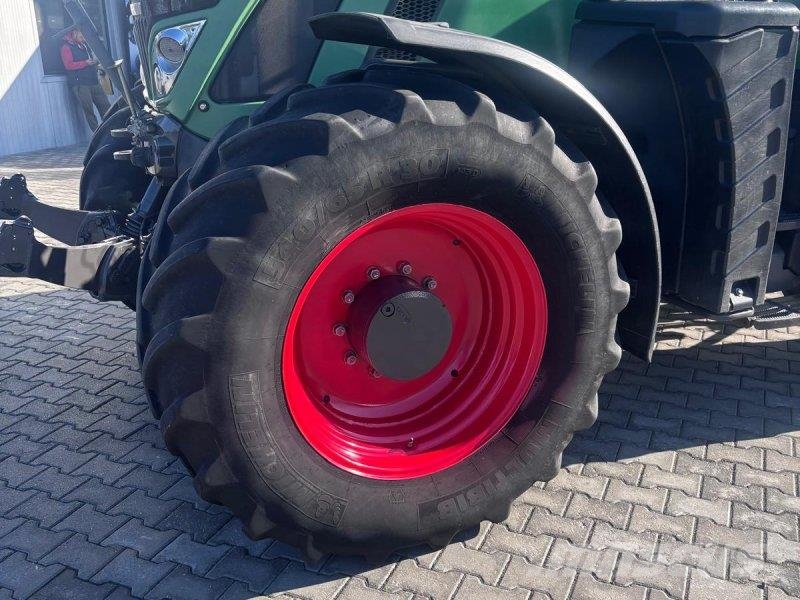 Fendt 724 Vario SCR Profi الجرارات