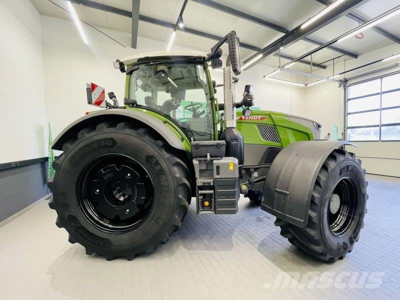 Fendt 728 GEN7 PROFI PLUS S2 Traktory