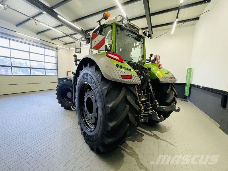 Fendt 728 GEN7 PROFI PLUS S2 Traktory