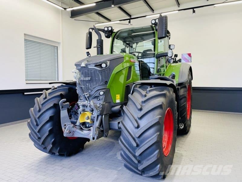 Fendt 728 VARIO GEN7 PROFI PLUS S2 Traktory