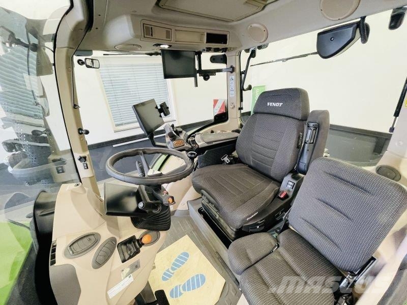 Fendt 728 VARIO GEN7 PROFI PLUS S2 Traktory