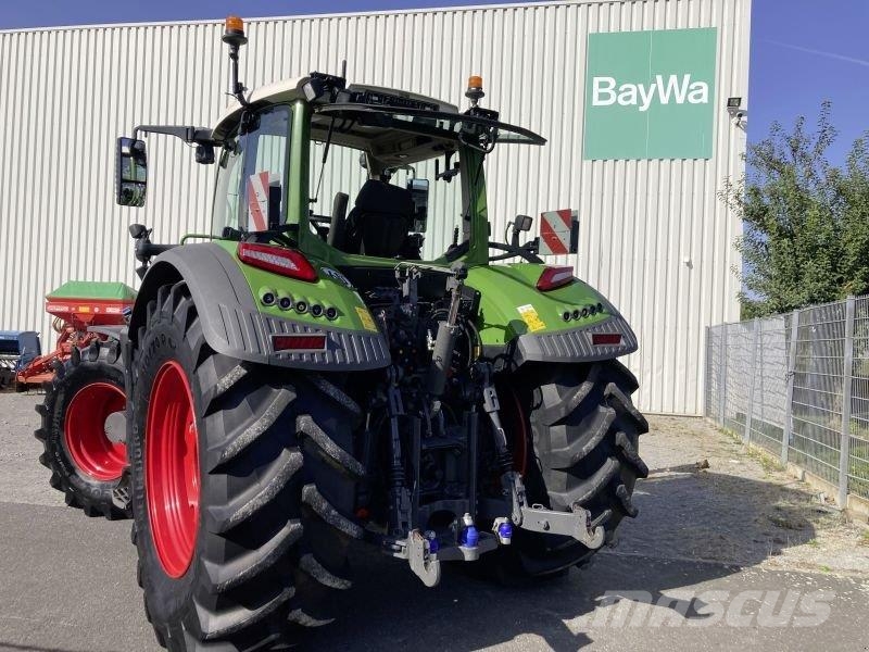 Fendt 728 VARIO GEN7 PROFI PLUS Traktorit