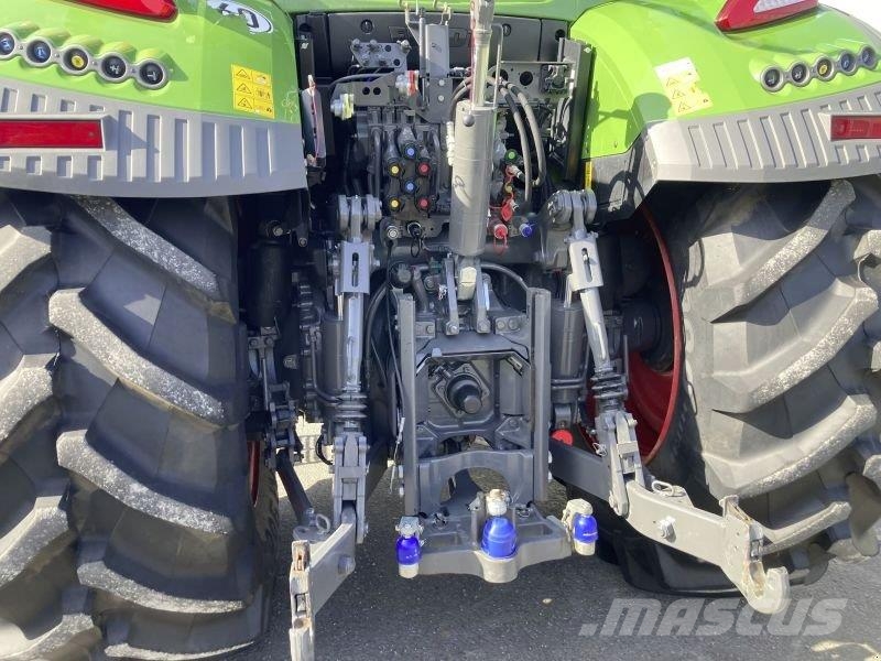 Fendt 728 VARIO GEN7 PROFI PLUS Traktorit